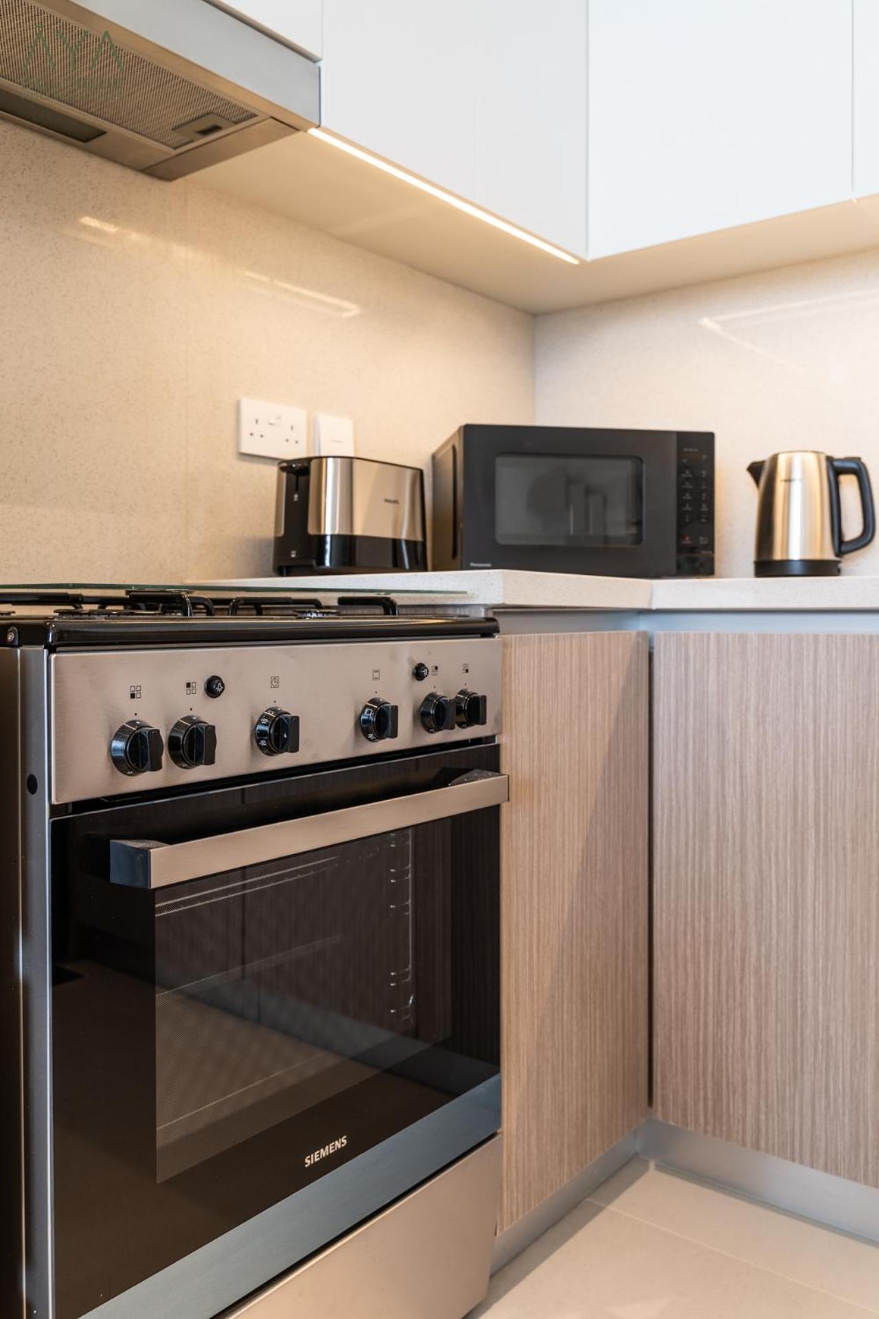 Apartment Elegant Luxury With Stunning Views In Creek Harbour Dubai